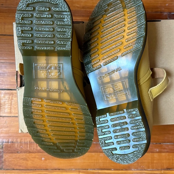 Dr. Martens Yellow Mary Jane Shoes Polley T-bar - Picture 5 of 8